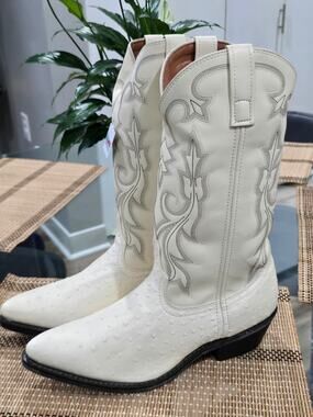 Laredo Men's cream White Ostrich Print Cowboy Boots Men's 11 D New in box 68016